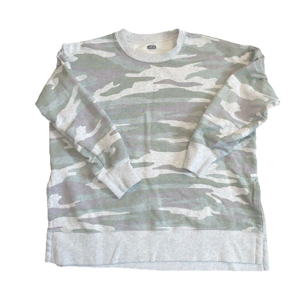 Aerie Camo Crewneck Sweatshirt side Slit Sz M soft, cozy, and oversized pullover